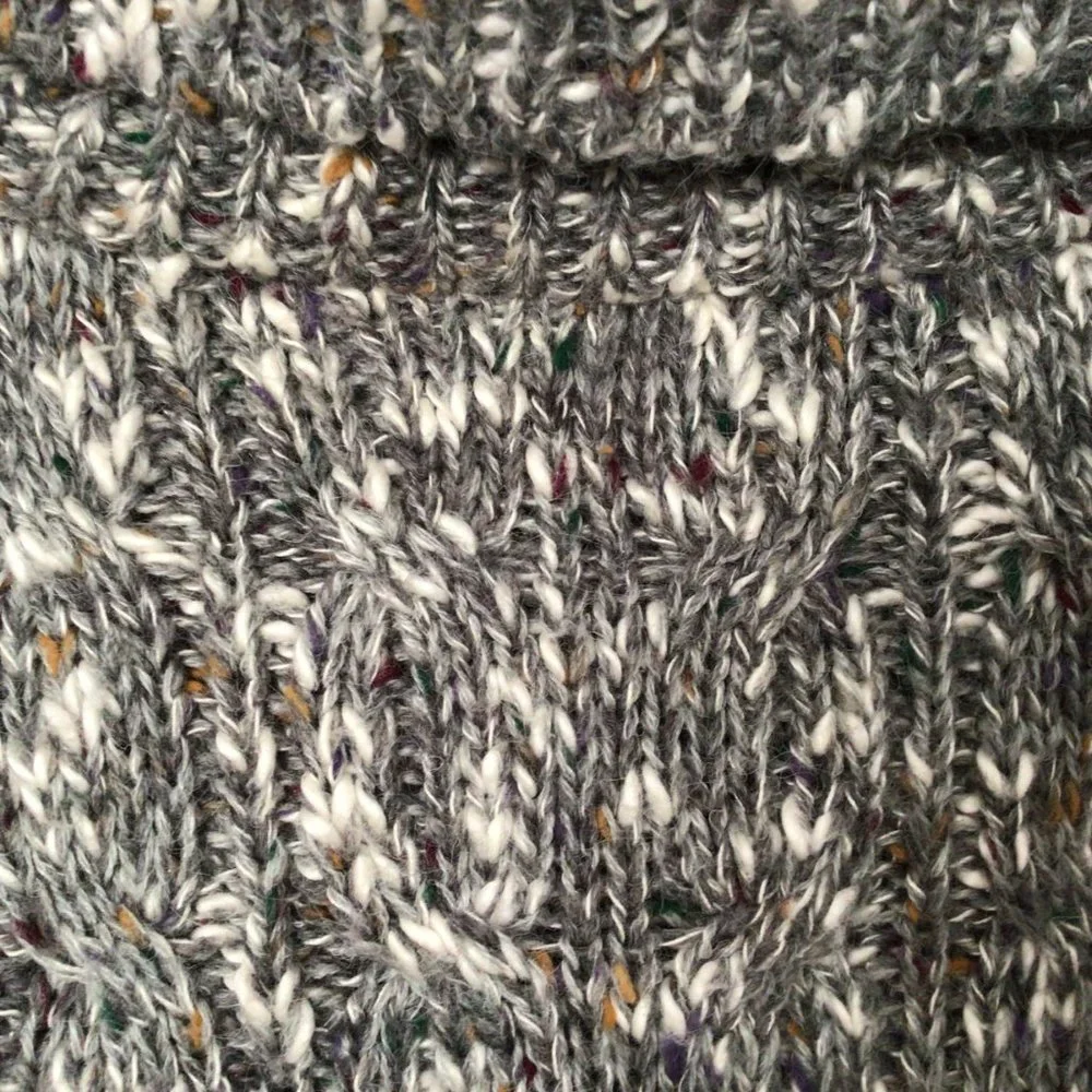 Illustrations - Vintage Gray Turtleneck Sweater with white, red, green, gold & p - Picture 3 of 7